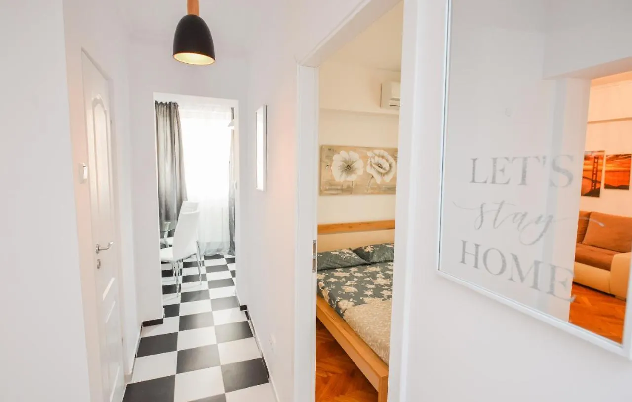 Old Town 2 Rooms New Apartment Bukarest